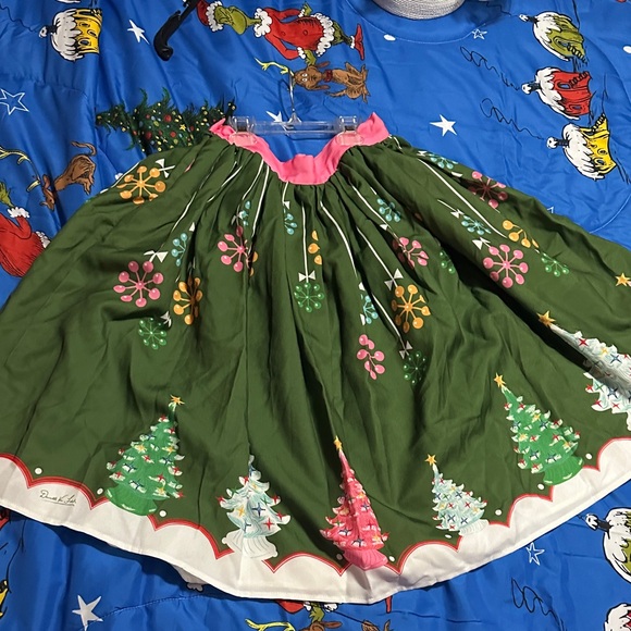 The Oblong Box Shop Dresses & Skirts - Kitschy Vintage Christmas Tree Pinupgirl Pinup Retro Circle Skirt by DVF